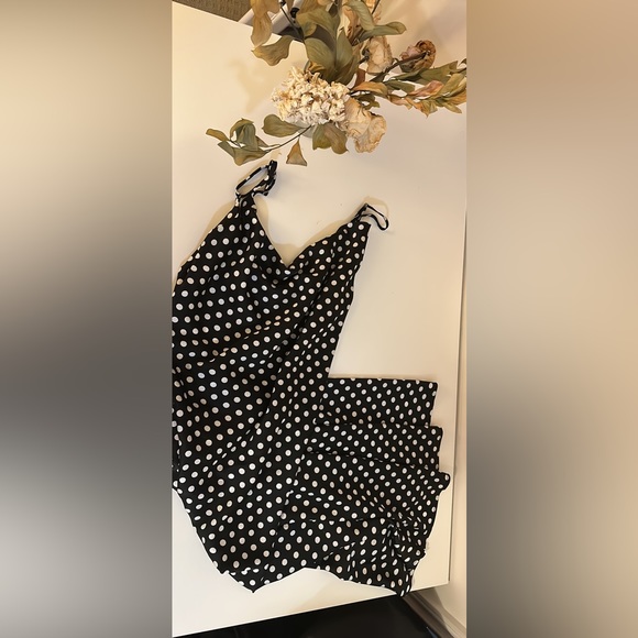 Dress - Picture 4 of 4